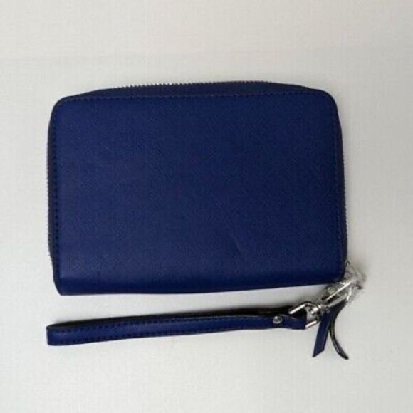 Like new Stella And Dolt wristlet wallet - Picture 3 of 4